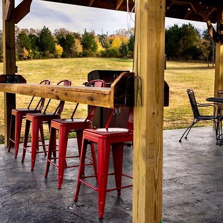 Bourbon Trail: Caboose On The Farm Βίλα Lawrenceburg Εξωτερικό φωτογραφία